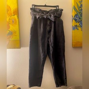 Urban Outfitters BDG “mom” jeans- Sz 32